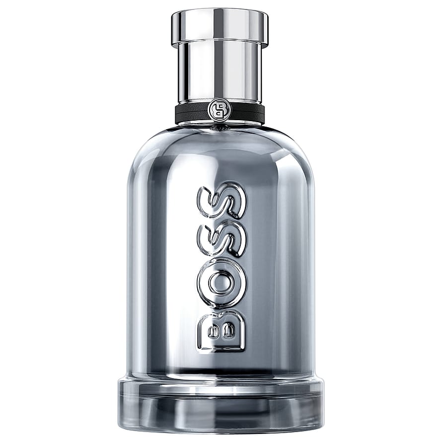 Elegant parfymflaska Hugo Boss Bottled Beyond Intense, herrparfym på mörk bakgrund
