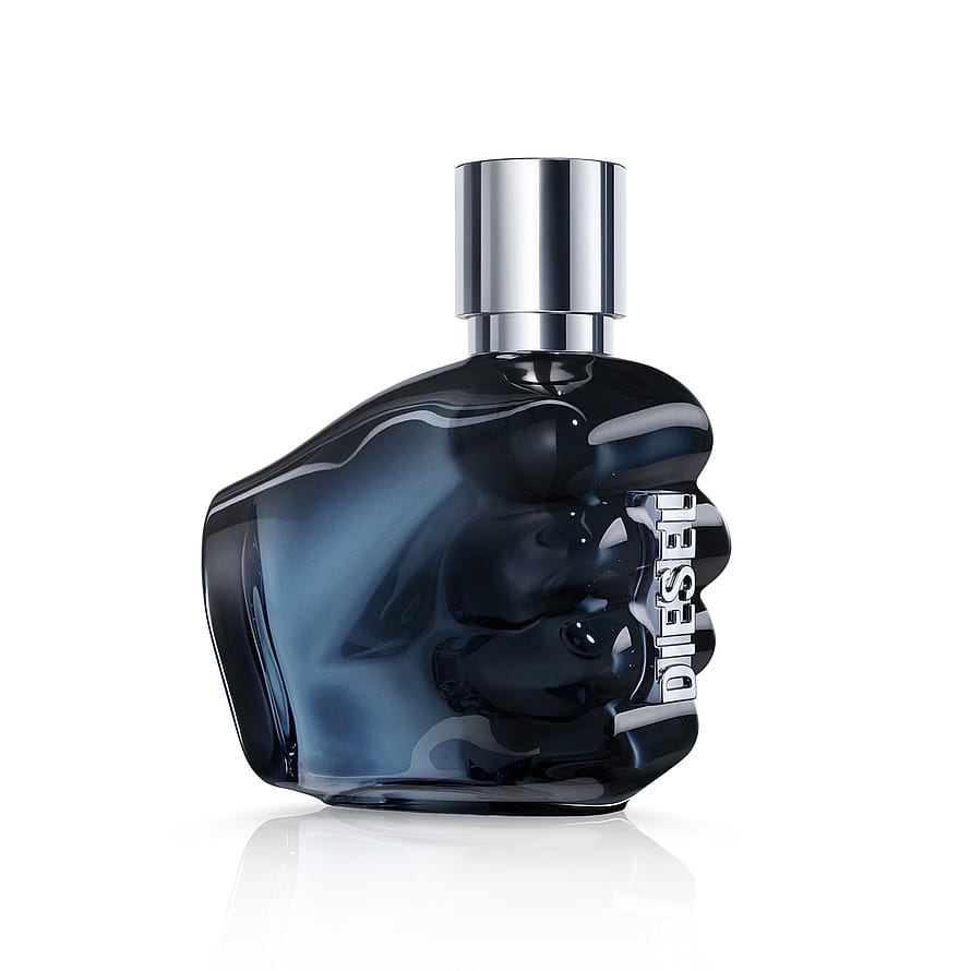 Modernt designad parfymflaska för herrparfym Diesel Only The Brave