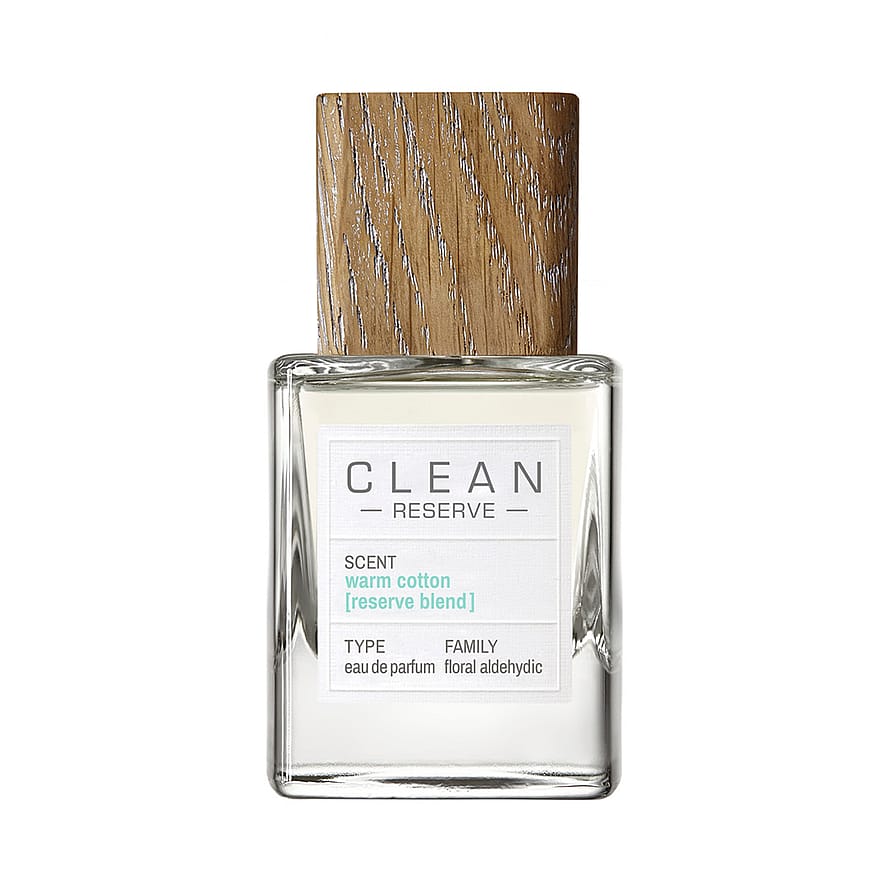 Parfymflaska Clean Reserve Warm Cotton damparfym på vit bakgrund