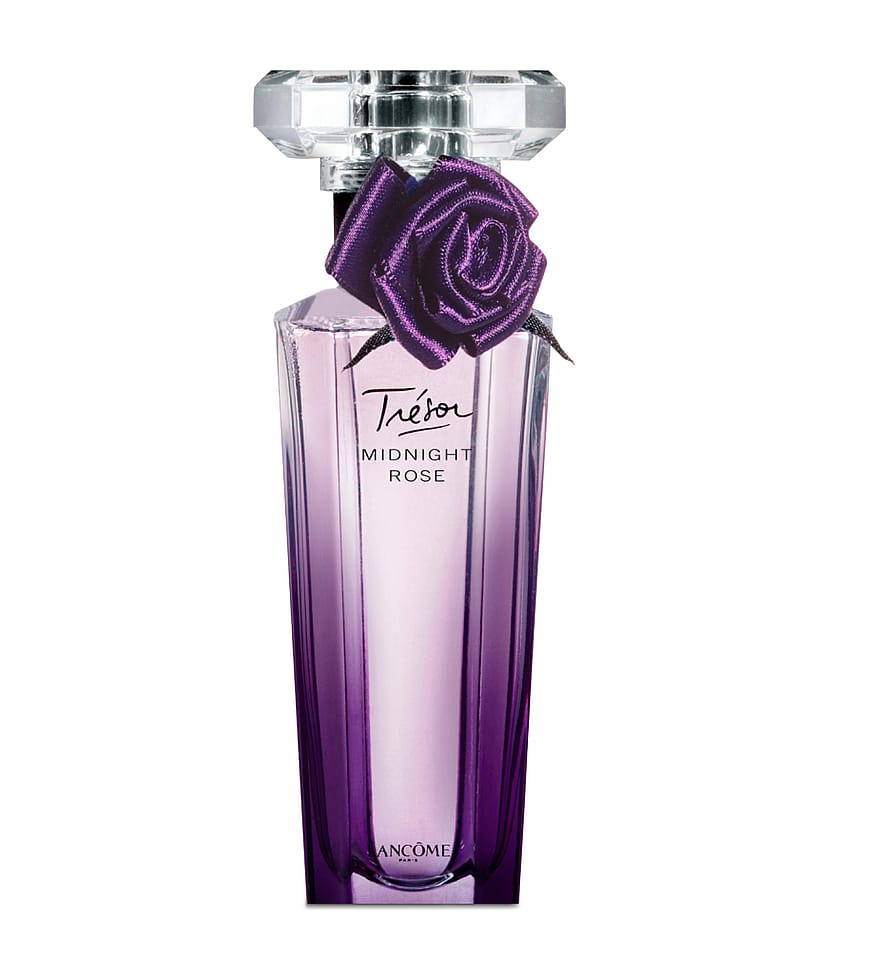 Lila parfymflaska Lancôme Trésor Midnight Rose för damer på vit bakgrund